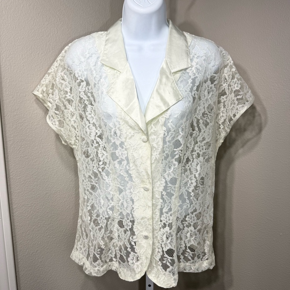 Victoria Secret Vintage Gold Label Lace with Satin collar Top Size‎ Medium
